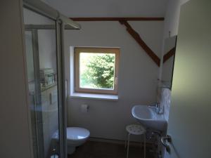 Ein Badezimmer in der Unterkunft Havelhof-Nitzow
