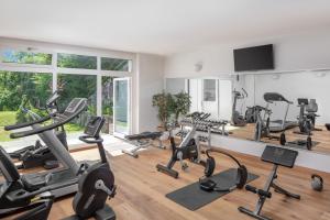 Fitness centrum a/nebo fitness zařízení v ubytování Hotel Waldegg - Adults only