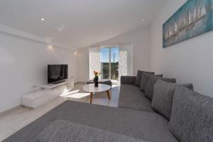 TV a/nebo společenská místnost v ubytování Apartment Antonio