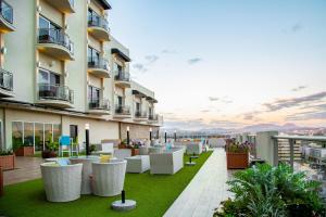 A balcony or terrace at Amaryllis Hotel Blantyre