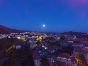 Nespecifikovaný výhled na hory nebo výhled na hory při pohledu z bed and breakfast