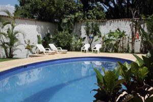Bazén v ubytování Hotel Portales Del Campestre nebo v jeho okolí