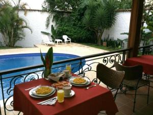 Bazén v ubytování Hotel Portales Del Campestre nebo v jeho okolí