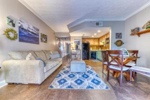 Fotografie z fotogalerie ubytování Golf View Condo v destinaci Pigeon Forge