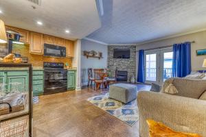 Fotografie z fotogalerie ubytování Golf View Condo v destinaci Pigeon Forge