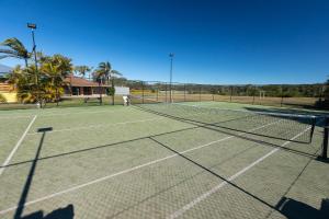 Attività di tennis o squash presso il resort o nelle vicinanze