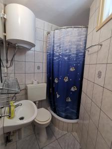 A bathroom at Big and Spacious Apartment in the heart of Omiš