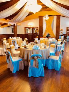 Posezení v ubytování Hotel Chimborazo Internacional + 37 fotografií