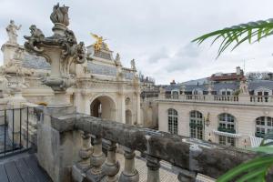 에 위치한 Appartement de Luxe Place Stanislas avec terrasse에서 갤러리에 업로드한 사진