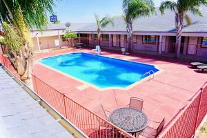 Afbeelding uit fotogalerij van Texan Inn - Carrizo Springs in Carrizo Springs +13 foto's