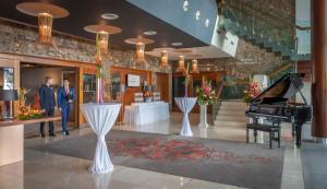 Hall o reception di Clayton Hotel Galway