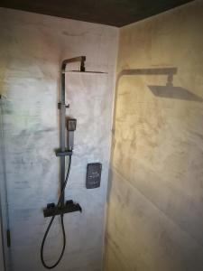 Koupelna v ubytování MB Hostels Premium ECO - Adults Recommended + 37 fotografií