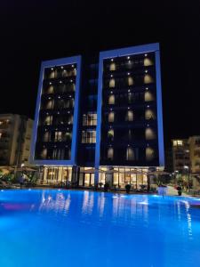 Bazén v ubytování Supreme Hotel nebo v jeho okolí