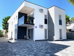 Budova, v ktorej sa apartmán nachádza