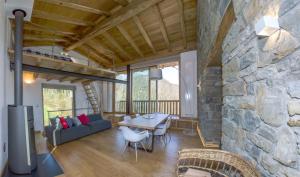 A seating area at Albergo Diffuso Balcone sul Friuli