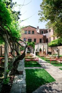 Excess Venice Boutique Hotel & Private Spa - Adults Only外面的花园