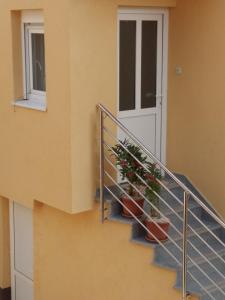 Fotografie z fotogalerie ubytování Flower Double Room SPLIT - Dugopolje v destinaci Dugopolje