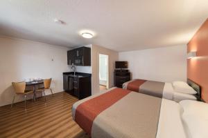 Cuina o zona de cuina de Motel 6-Cranbrook, BC