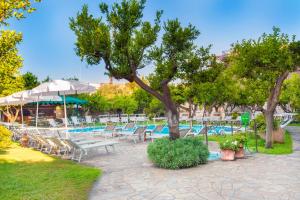 The swimming pool at or close to Hotel Antiche Mura