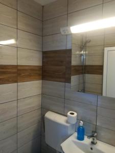Ένα μπάνιο στο CASA BARZA