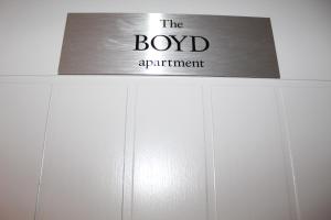 Certifikát, hodnocení, plakát nebo jiný dokument vystavený v ubytování Reads Luxury Jacuzzi Apartments