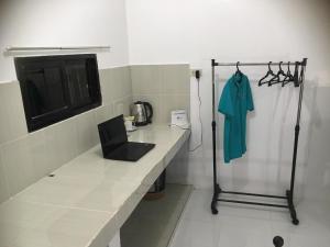 Imagem da galeria de Silang Near Tagaytay Transient Rooms for Family em Tagaytay