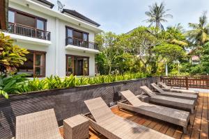 Zahrada ubytování Annupuri Villas Bali