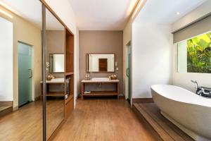 Koupelna v ubytování Annupuri Villas Bali