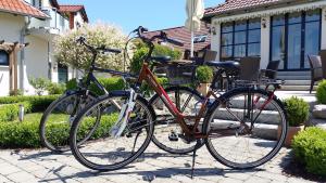Jízda na kole v ubytování Hotel Godewind nebo okolí