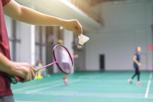 Tenis a/nebo squash v ubytování Center Parcs Les Ardennes nebo okolí