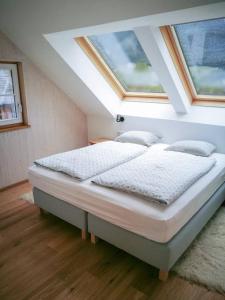 Photo de la galerie de l'établissement Ferienwohnung, à Abersee 30 autres photos