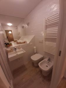Phòng tắm tại ISEPO APARTMENT