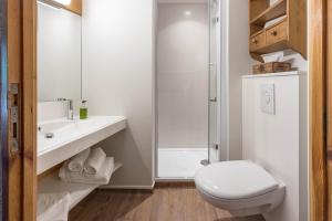 Koupelna v ubytování Le Chalet d'en Hô