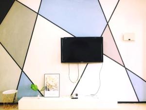 TV a/nebo společenská místnost v ubytování Sibu Swanhouse NO.IV (Full House)