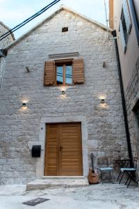 Afbeelding uit fotogalerij van Limestone Heritage House in Trogir