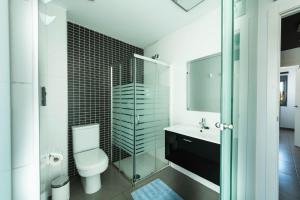 Łazienka w obiekcie Oasis Beach F 3003