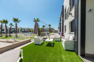 Zdjęcie z galerii obiektu Oasis Beach F 3003 w mieście Playas de Orihuela