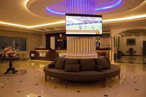 The lobby or reception area at Rona Al Khobar Hotel
