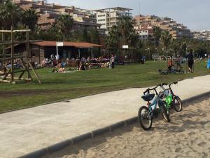 Goście zatrzymujący się w obiekcie Luxury Apartment 1ª linea de playa Marina D'Or