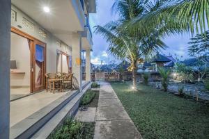 Jero Griya Ubud外面的花园