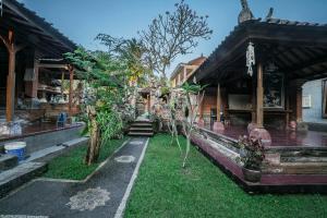 Jero Griya Ubud外面的花园