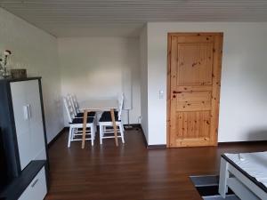 Kuchyň nebo kuchyňský kout v ubytování Ferienwohnung Mendig - Wasserschöpp