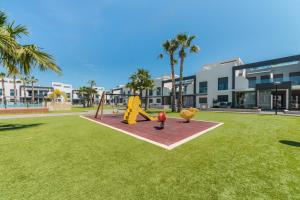 Zdjęcie z galerii obiektu Oasis Beach F 3003 w mieście Playas de Orihuela