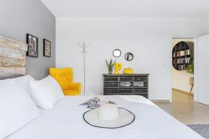 Postel nebo postele na pokoji v ubytování Mitzpush Premium Villa