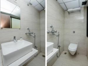 Koupelna v ubytování Hotel Aflon midc andheri east