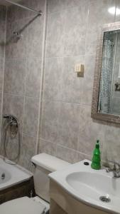 A bathroom at casa completa Balmaceda 77