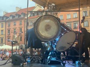 Hostia v ubytovaní CENTRUM Apartment OLD TOWN Warsaw STARE MIASTO Historyczna kamienica umiejscowiona w zabytkowej części Warszawy Obok parku multimedialnego i barbakanu PARKING 24h Śniadanie opcjonaln Breakfast optional Check in from 14 pm PARTER ground floor