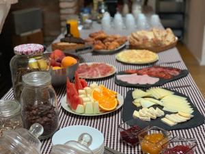 Φαγητό σε αυτή η εξοχική κατοικία ή κάπου εκεί κοντά