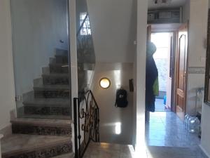 Zdjęcie z galerii obiektu Cozy rooms in terraced house w mieście Fuengirola