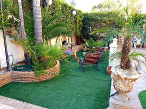 A garden outside Villa Capriccio